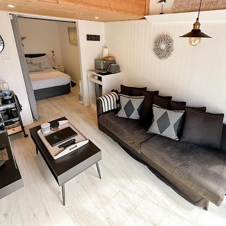 Seaside Cabin Retreat In Hayling Island South Hayling Kültér fotó